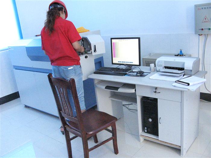 /photo?size=640&path=images\Q.C\Lab Spectrometer_3.jpg